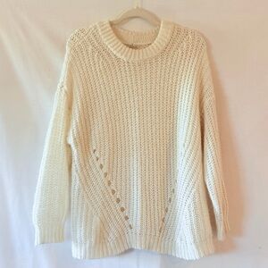 Soft American Eagle Outfitters Cream White Knit Oversized Sweater Size Small